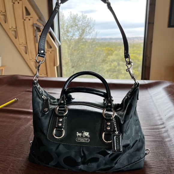 Coach Purse handbag - Picture 2 of 6